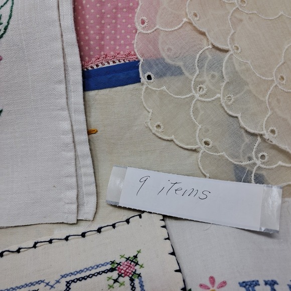 Vintage Embroidered Linens Lot 9 Pieces Hand Stitched Floral Kitchen Decor - Picture 2 of 11